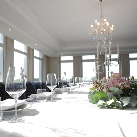Hotel Faehrhaus Km734 뒤셀도르프 외부 사진